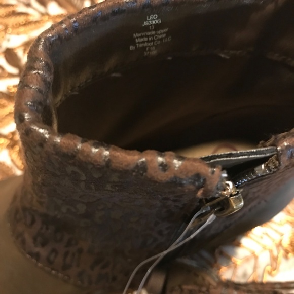 Ankle boots - Picture 11 of 11